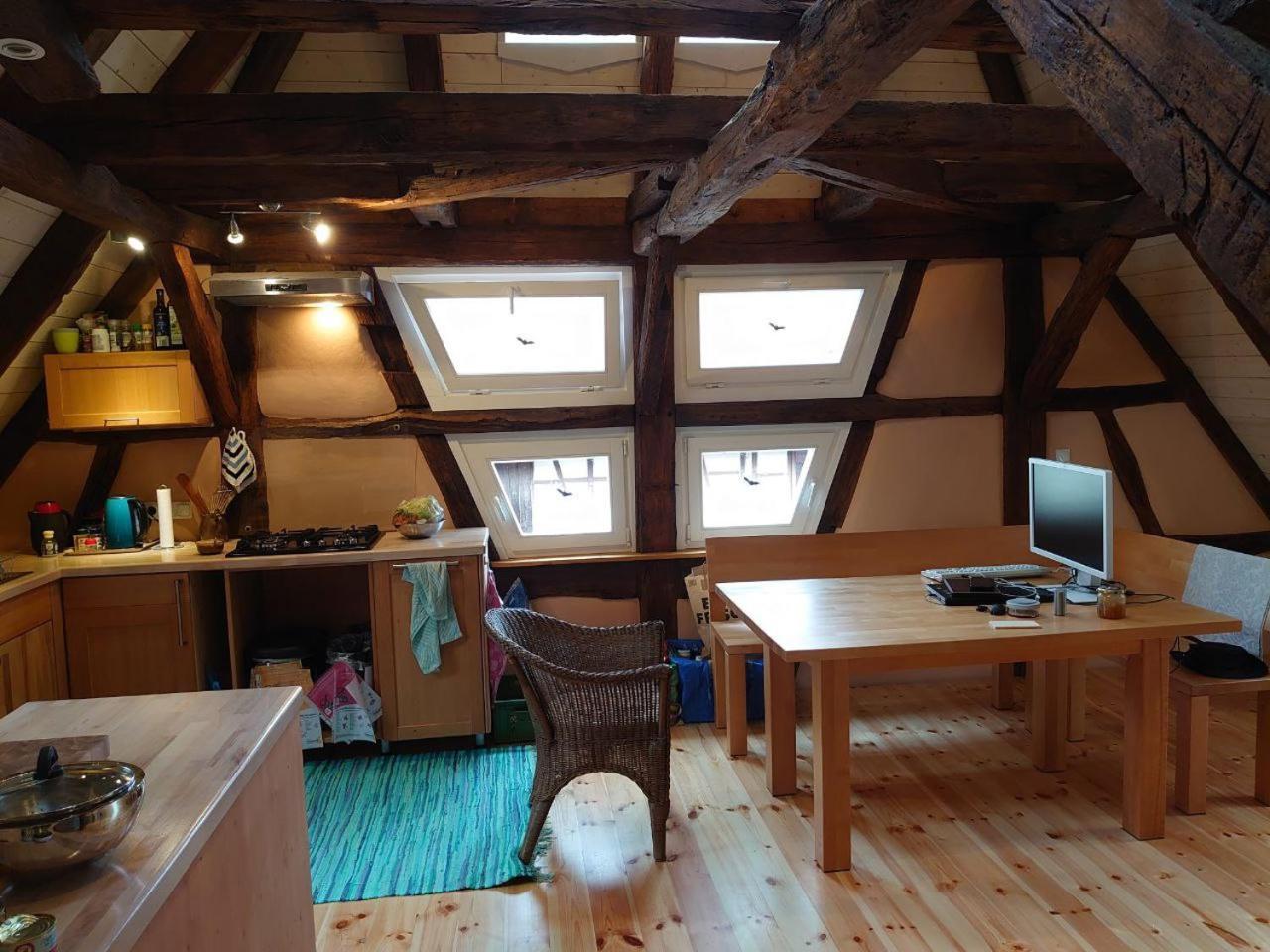 Gemuetliche Gaestezimmer In Einem Neu Sanierten Fachwerkhaus Sachsenheim Exterior photo